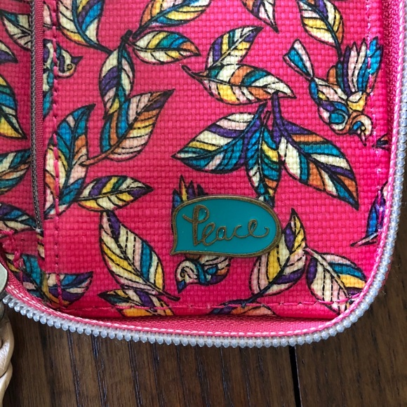 NEW Sakroots Wallet with Wrist Starp - Picture 8 of 8